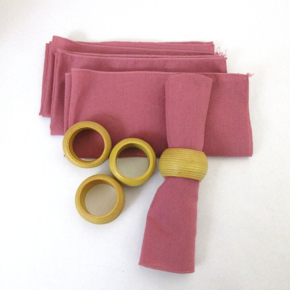 Set of 4 Vintage Ribbed Ceramic Brown Napkin Rings Holders & Pink Fabric Napkins